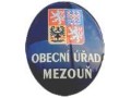 Obecní úřad Mezouň - nápis se státním znakem