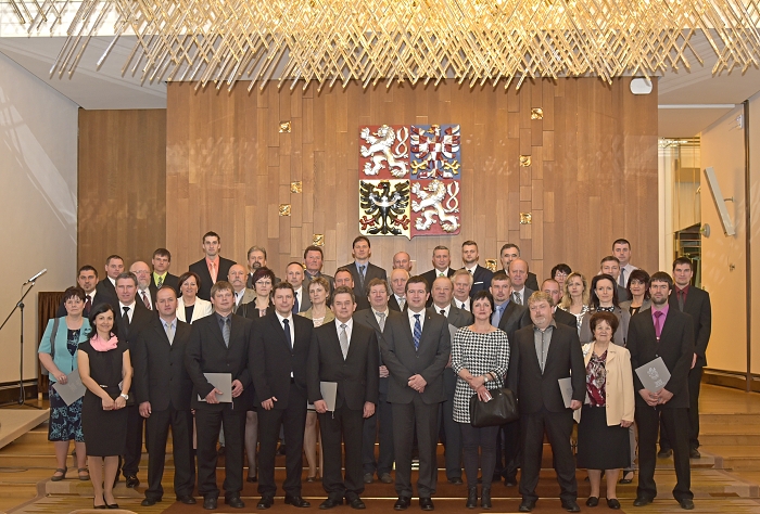 Společný snímek starostů v Poslanecké sněmovně 26.3.2015